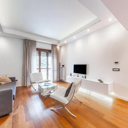 Easylife - Lussuoso Trilocale Con Balcone E Vasca Idromassaggio In Zona Barona Milan