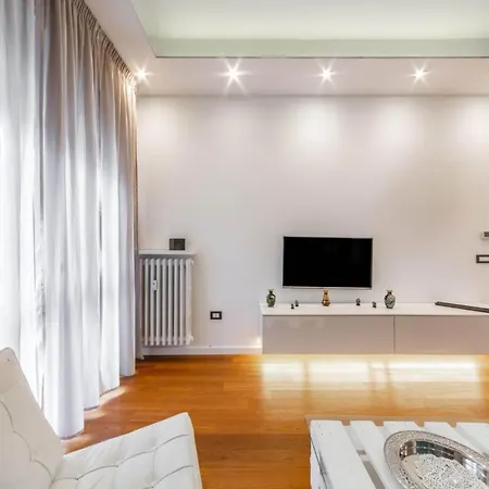 Easylife - Lussuoso Trilocale Con Balcone E Vasca Idromassaggio In Zona Barona * Milan