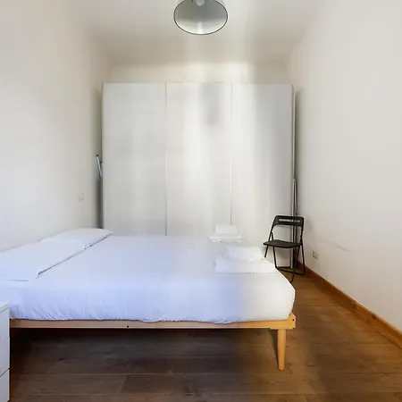 Comfy Apt - Calvairate District Apartment