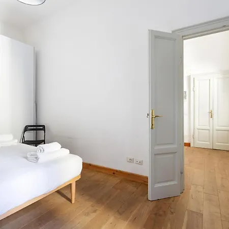 Comfy Apt - Calvairate District Milan