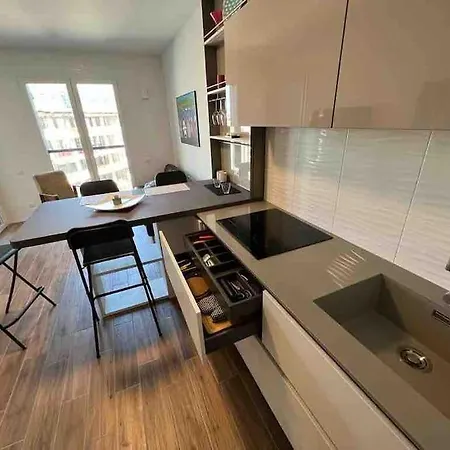 Pasolini Avenue Fiera Apartman *