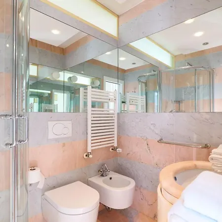 شقة Lux Penthouse Palestro