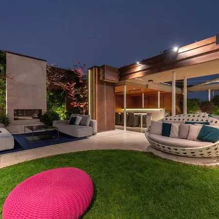 Incomparable Penthouse Huge Terrace