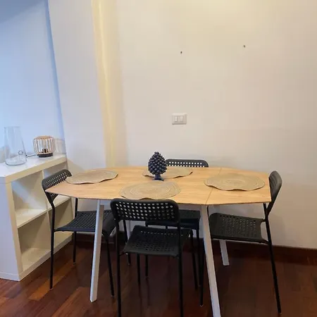 公寓 L'arche Comfort&relax - Yellow House Di Viale Certosa 米兰