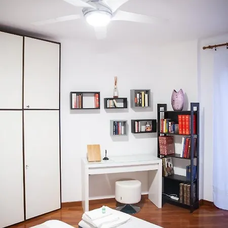 Apartament Sweet House Corso Genova Mediolan