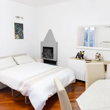 Apartament Sweet House Corso Genova Mediolan