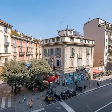 Arco Della Pace - Canonica 81 *