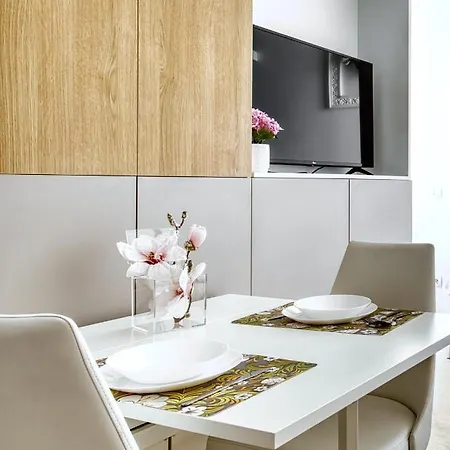 Joivy Old Navigli Family Apartment *