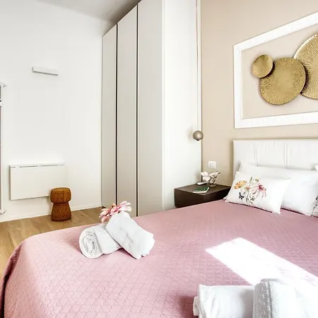 Joivy Old Navigli Family Apartment