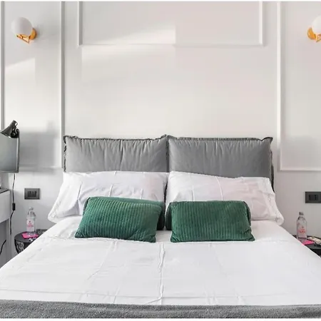 ホームステイ Navigli - Bocconi Design Apartment *