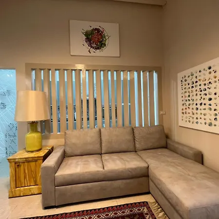 Imhome - Cadorna House בית הארחה מילאנו