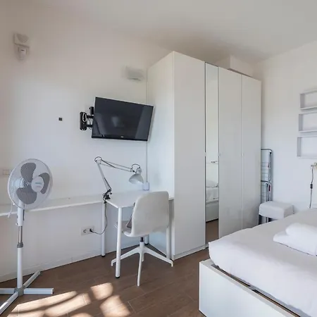 Luxury Near Linate Quintiliano 7 Milan