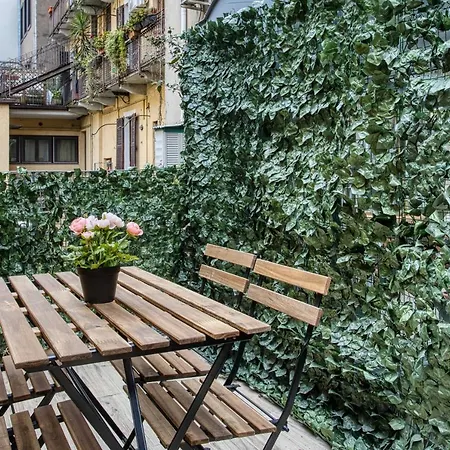 Joivy Stunning Flat With Balcony Milano