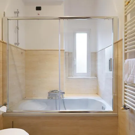 Elegant In Porta Romana - Tiraboschi Apartment *