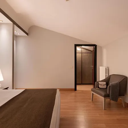 Romana 4* Milano