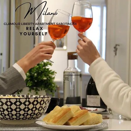 Glamour Liberty Sabotino38 * Mediolan