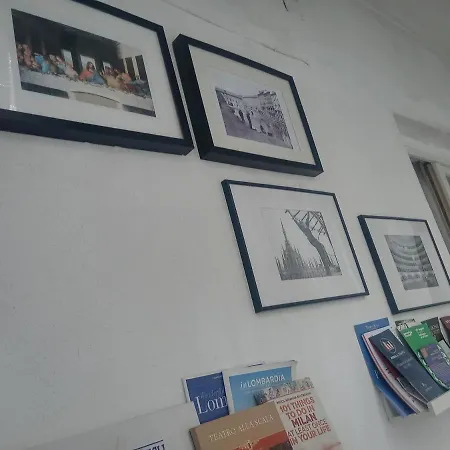 Floris Penzion Milán