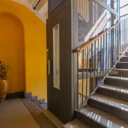 Arco Della Pace - Canonica 81 *