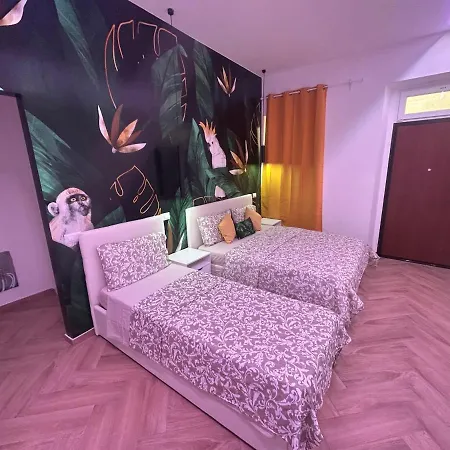 House Twenty - Five * Μιλάνο