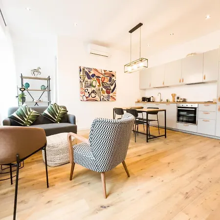Easylife - - Palazzi 19 - Porta Venezia Apartmán *