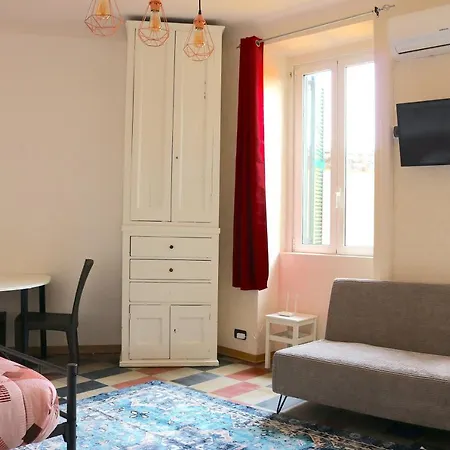 Darsena - Via Argelati *