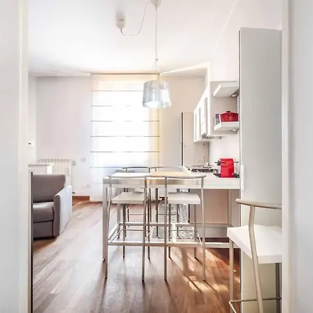 Domusmi Sempione-95 Apartment