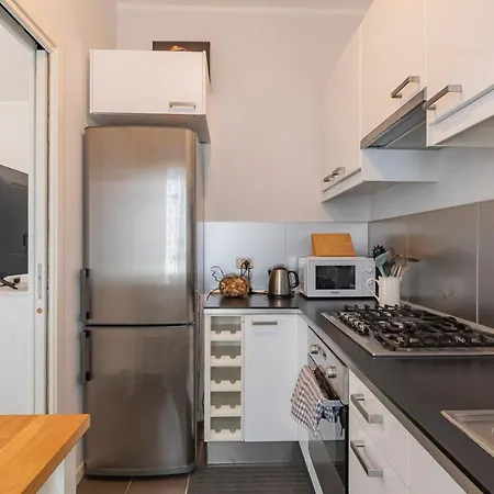 Apartment I Host - Medeghino Milan