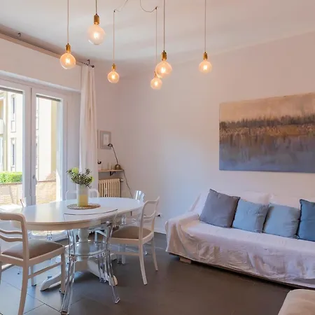 I Host - Medeghino Apartment Milan