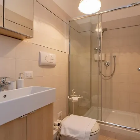 I Host - Medeghino Apartment *