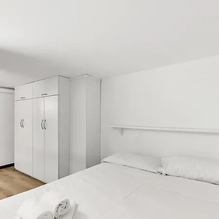 Loft Daiquiri Nel Centro Di Milano, Via Sottocorno, Porta Vittoria *
