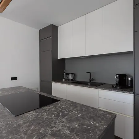 Sant'ambrogio Bright And Stylish Flat