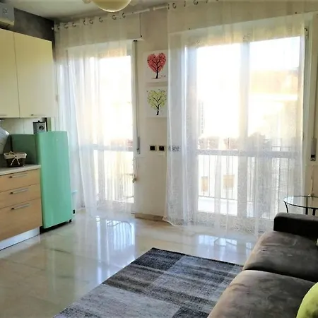 Gef House - Bande Nere * ميلان