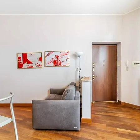 Domusmi Sempione-95 * Milan