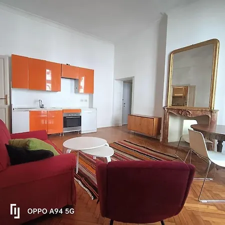 Stilish Flat In Downtown Appartement Milaan