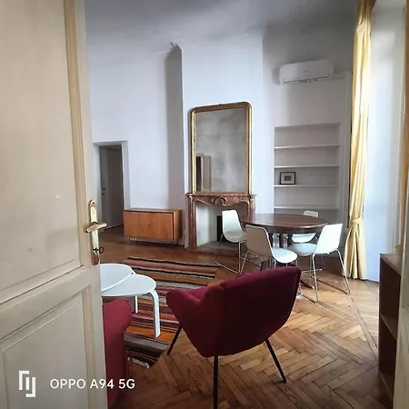 Stilish Flat In Downtown * Milaan