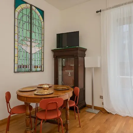 Luxury Flat Between Navigli And Duomo - Sambuco Apartment