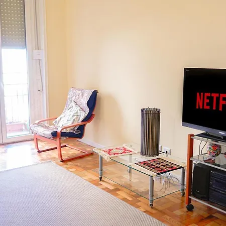 Apartment Easy Italy Balcony *