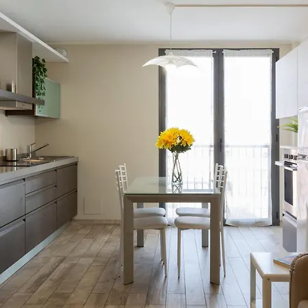 Salomone - Mecenate District Apartment *