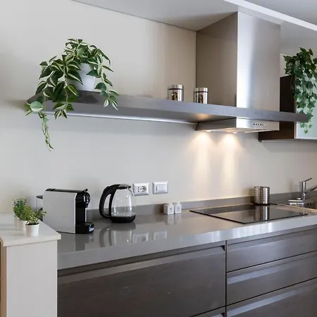 Salomone - Mecenate District *