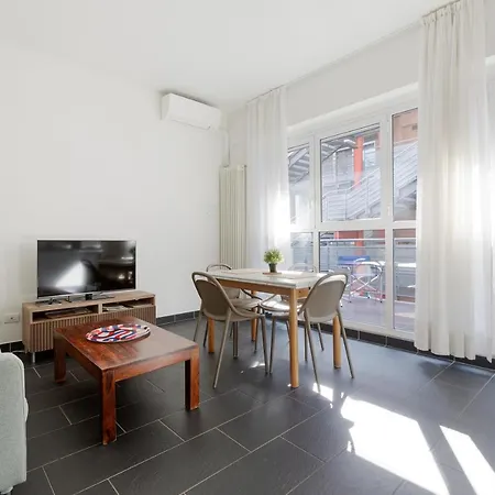 Guesthost - Industrial Design Near M4 Tolstoj * 米兰