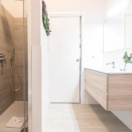 Appartamento Easylife - - Mentana 8 D - Duomo