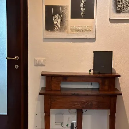 Orea Spiti - Drawings In Teodosio Apartament *