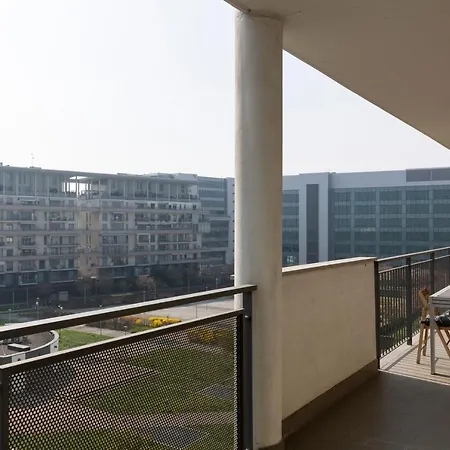 Sky Santa Giulia * Mediolan