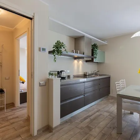Apartment Salomone - Mecenate District Milan