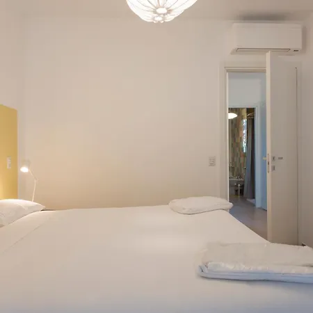 Nuovo E Ampio Con Terrazzo - Via Depretis Apartament