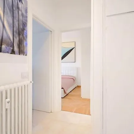 Lux 180sqm Flat - Entire Last Floor Lejlighed