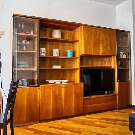 Joivy Attractive Flat Near Citylife Apartment