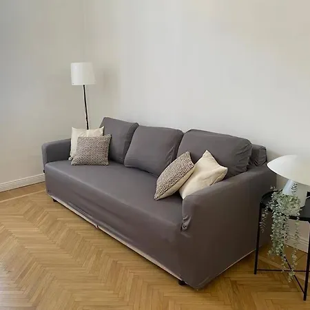 Bnbutler - Guercino, 8 - Renovated Design