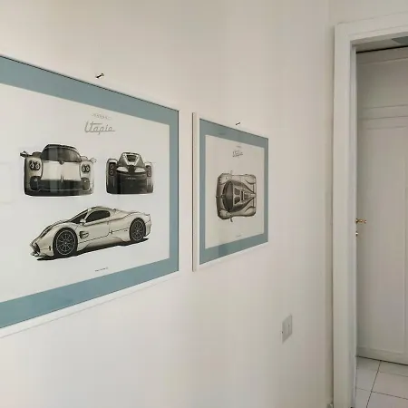 Eustachi Interior Apartment *