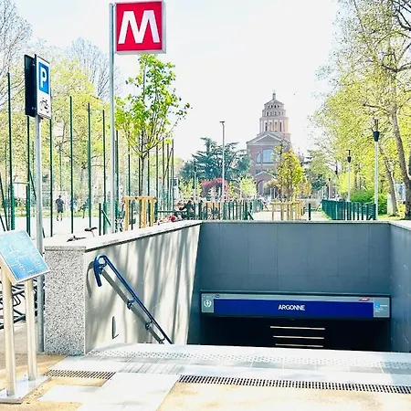 Chiara 34 - M4 Metro Blu ميلان